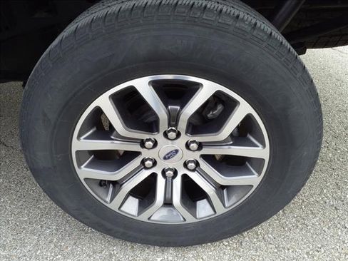 Used 2021 Ford F150 Lariat image 27