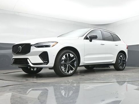 New 2026 Volvo XC60 B5 Ultra w/ Protection Package Premier AWD/4WD image 39
