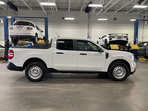 Used 2024 Ford Maverick XL image 9