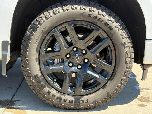 Used 2023 Chevrolet Silverado 1500 Custom RWD image 10