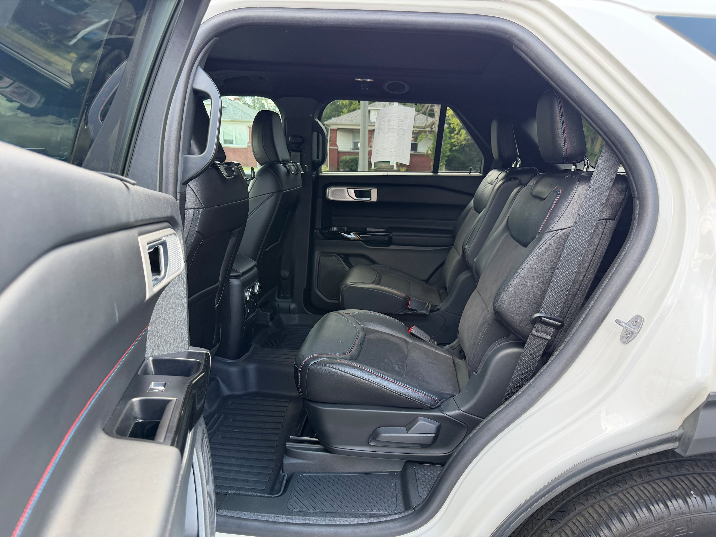 Used 2023 Ford Explorer ST w/ Equipment Group 401A AWD/4WD image 12