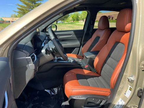 Used 2025 MAZDA CX-5 Carbon Edition image 11