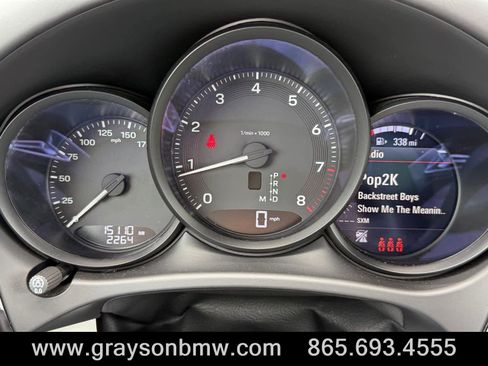 Used 2024 Porsche Macan AWD/4WD image 32
