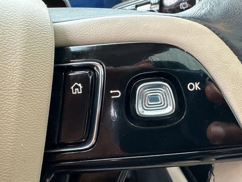 Used 2025 Lincoln Corsair Reserve w/ Equipment Group 202A image 31