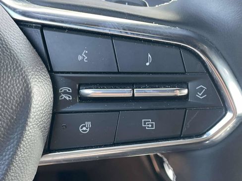 Used 2026 Chevrolet Traverse LT FWD image 18