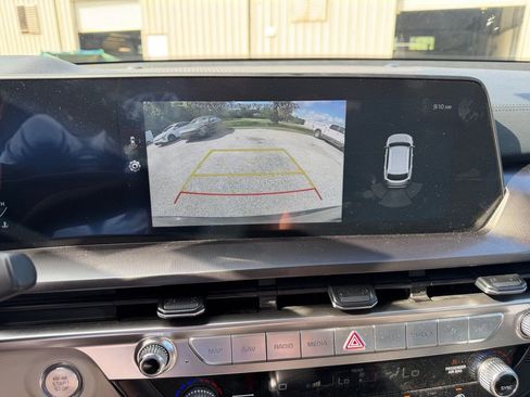 Used 2025 Kia Telluride S FWD image 16