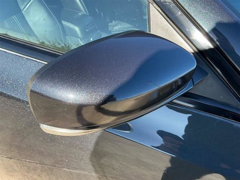 Used 2018 Chrysler 300 S w/ 300S Premium Group image 14