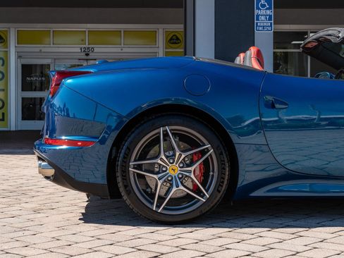 Used 2016 Ferrari California T image 51
