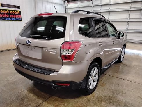 Used 2015 Subaru Forester 2.5i Premium AWD/4WD image 3