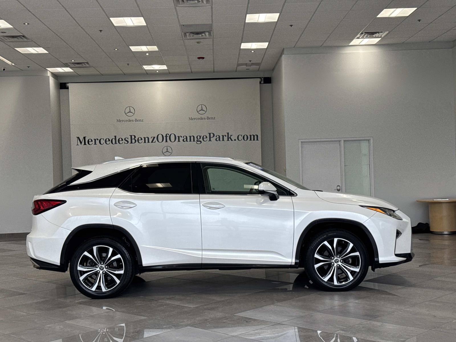 Used 2018 Lexus RX 350 FWD w/ Premium Package image 3