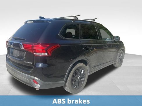 Used 2018 Mitsubishi Outlander LE FWD image 11