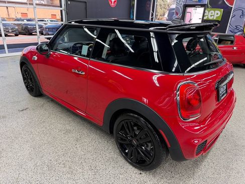 Used 2015 MINI Cooper S FWD image 3