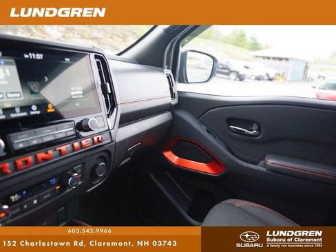 Used 2025 Nissan Frontier PRO-4X AWD/4WD image 24