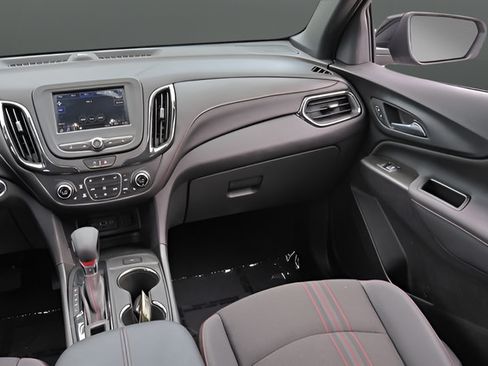Used 2024 Chevrolet Equinox RS FWD image 17