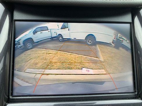 Used 2018 Chevrolet Impala Premier w/ Premier Confidence Package image 8