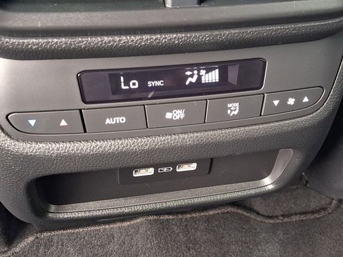Certified 2023 Honda Pilot EX-L image 12