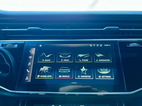 Used 2022 Audi Q8 Premium Plus w/ Premium Plus Package image 24