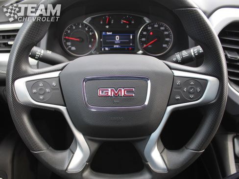 Certified 2023 GMC Acadia SLE w/ Driver Convenience Package image 13