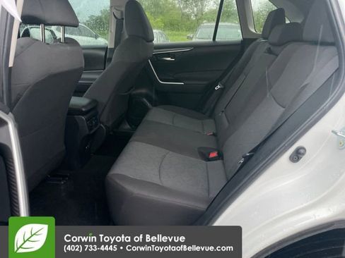 Used 2024 Toyota RAV4 XLE FWD image 25
