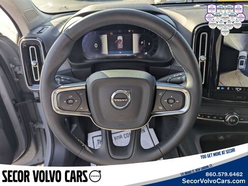 Certified 2024 Volvo XC40 B5 Ultimate w/ Climate Package image 9