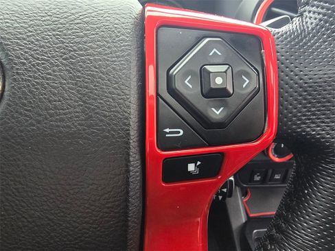 Certified 2021 Toyota Tacoma TRD Sport image 33