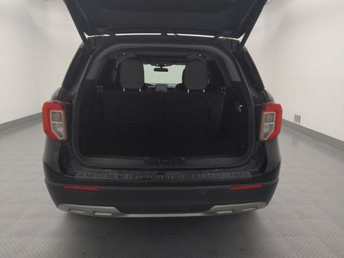 Used 2020 Ford Explorer XLT w/ Equipment Group 202A image 29