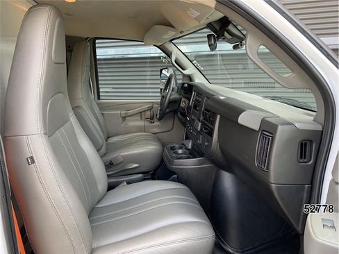 Used 2024 Chevrolet Express 3500 w/ Power Convenience Package RWD image 25