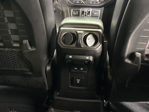 Used 2019 Jeep Wrangler Unlimited Rubicon image 20