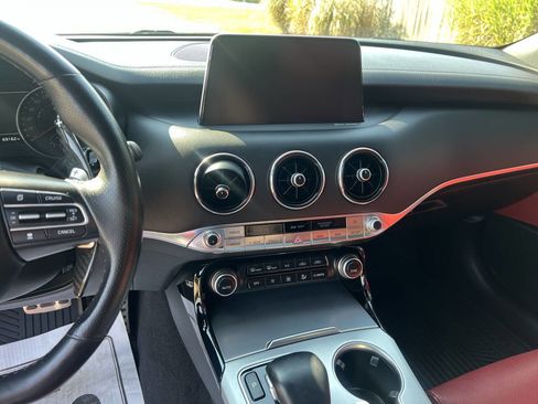 Used 2021 Kia Stinger GT2 image 20