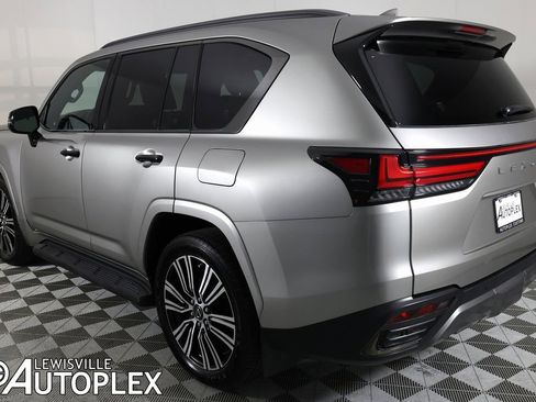 Used 2023 Lexus LX 600 4WD w/ Appearance Package image 7