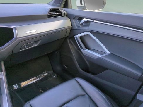 Used 2024 Audi Q3 2.0T Premium image 19