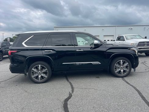 Used 2023 Toyota Sequoia Capstone AWD/4WD image 6