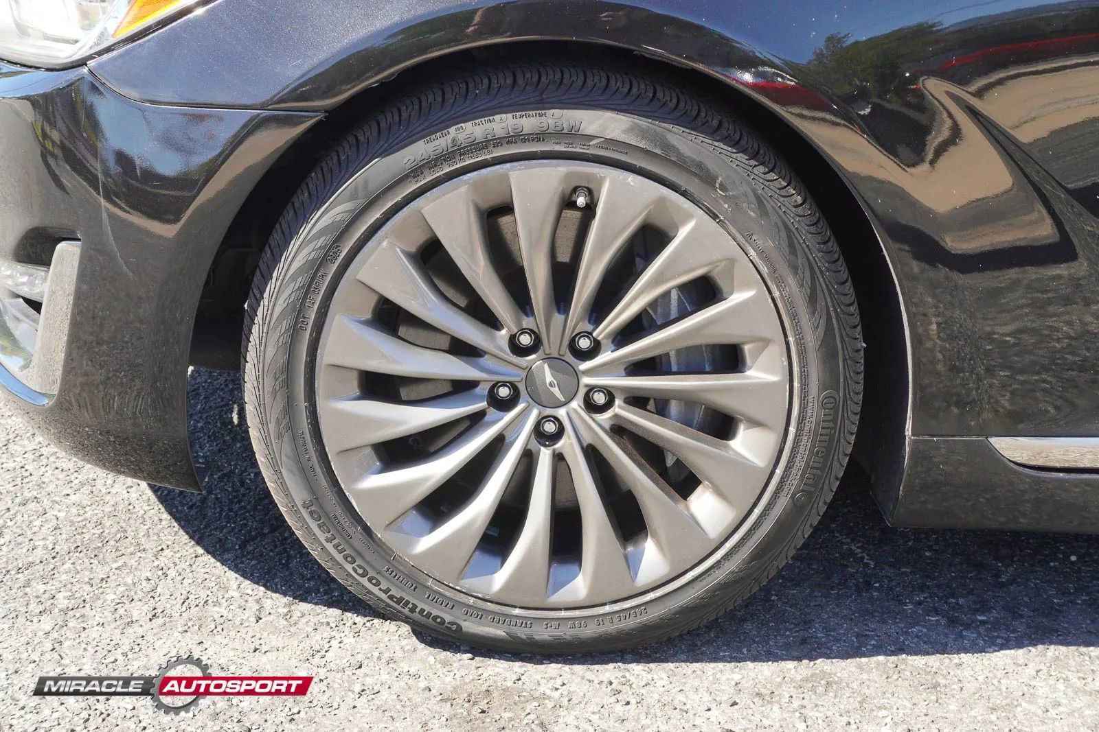 Used 2019 Genesis G90 3.3T Premium AWD/4WD image 13
