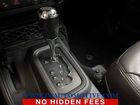 Used 2017 Jeep Wrangler Unlimited Sport w/ Quick Order Package 24S AWD/4WD image 24