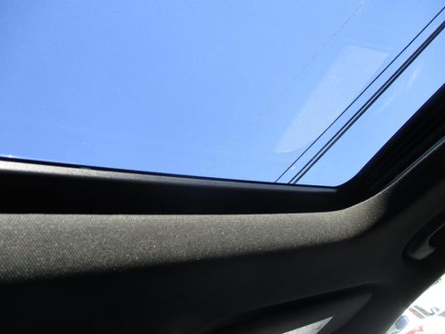 New 2026 Chevrolet Trax RS w/ Sunroof Package image 19