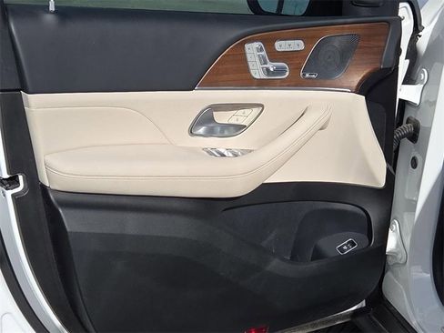 Used 2024 Mercedes-Benz GLE 450 4MATIC image 15