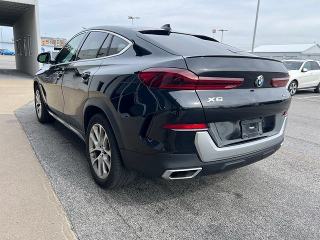 Used 2021 BMW X6 xDrive40i w/ Premium Package 2 AWD/4WD image 8
