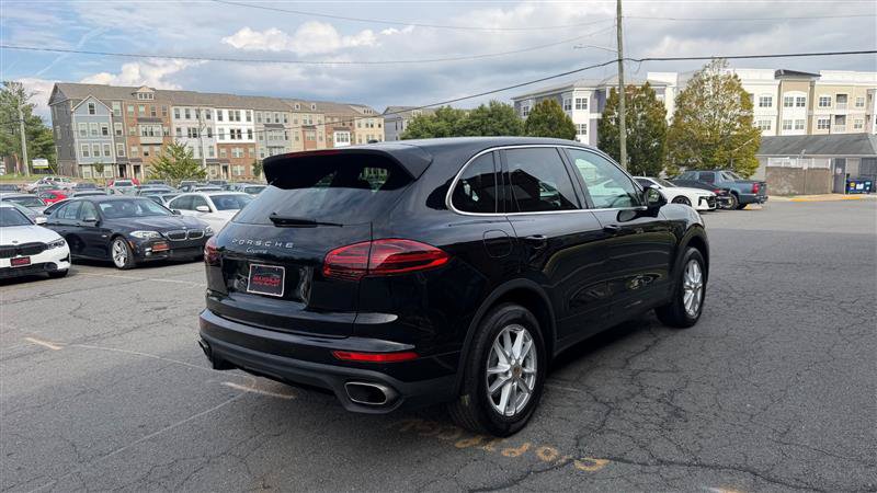 Used 2016 Porsche Cayenne AWD/4WD image 13