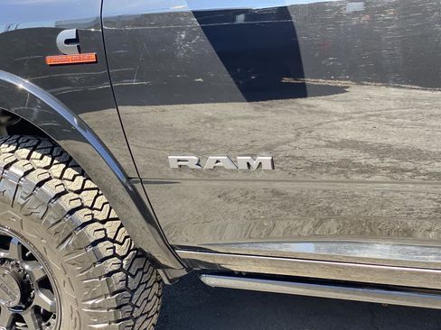 Used 2022 RAM 2500 Limited AWD/4WD image 10