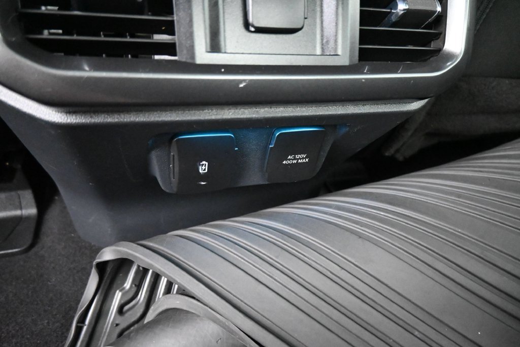 Used 2023 Ford F150 XLT w/ Equipment Group 302A High AWD/4WD image 18