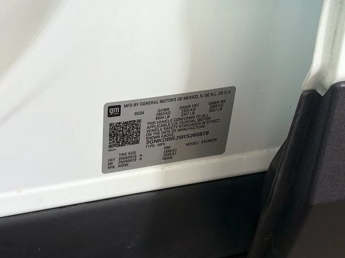 Used 2024 Chevrolet Blazer EV LT AWD/4WD image 34