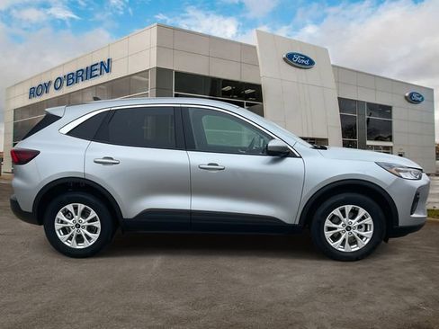 Certified 2023 Ford Escape Active w/ Tech Pack #2 image 6