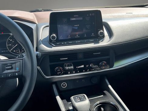 Certified 2023 Nissan Rogue SV AWD/4WD image 9