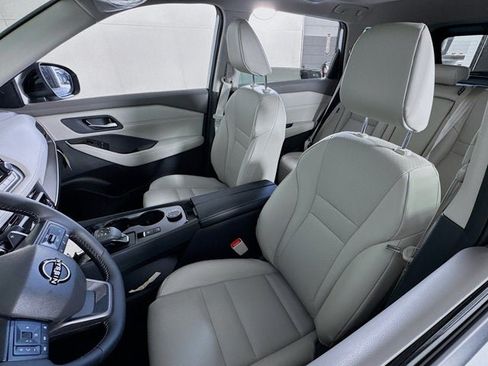 New 2026 Nissan Rogue Dark Armor AWD/4WD image 18