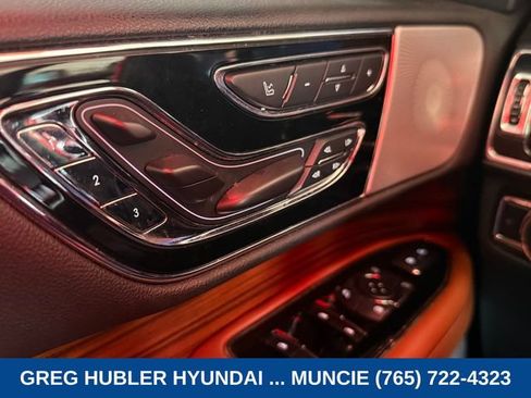 Used 2019 Lincoln Navigator Reserve w/ Cargo Package AWD/4WD image 19