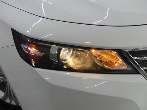 Used 2015 Chevrolet Impala LT w/ Convenience Package FWD image 15