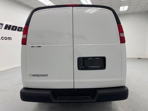 New 2026 Chevrolet Express 2500 Extended w/ Driver Convenience Package RWD image 6