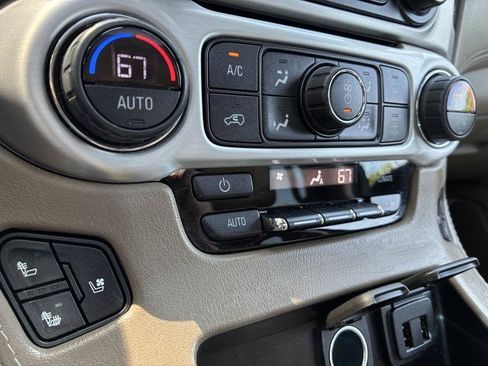 Used 2020 GMC Yukon SLT w/ Open Road Package RWD image 36