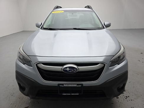Used 2022 Subaru Outback Premium AWD/4WD image 3