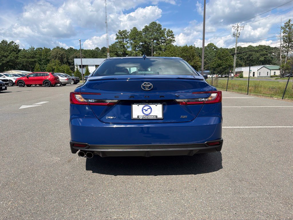 Used 2025 Toyota Camry SE w/ Convenience Package FWD image 6